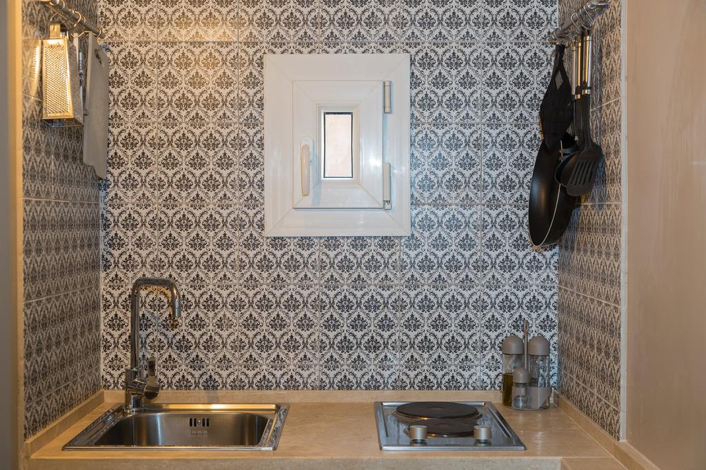 App Condotti Luxury Apartment In Рим Екстериор снимка
